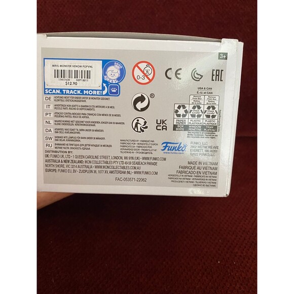 Funko Pop Venom - Picture 6 of 7